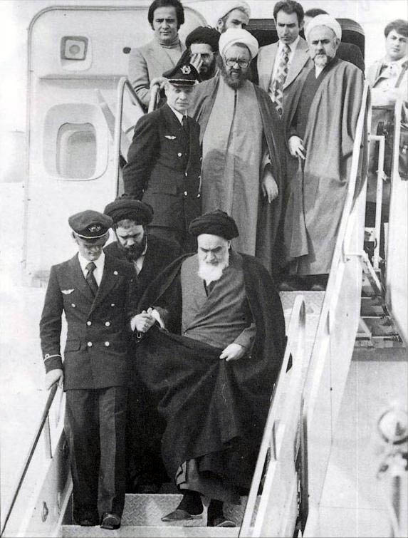 Image:Imam Khomeini in Mehrabad.jpg